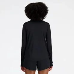 New Balance T-shirt Et Manches Longues Running^Athletics Long Sleeve Noir