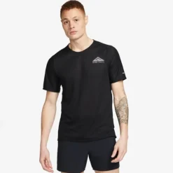 Nike T-shirt Et Manches Longues Running^Dri-FIT Solar Chase Short Sleeve Tee Noir