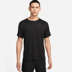 Nike T-shirt Et Manches Longues Running^Dri-Fit UV Miler Short Sleeve Tee Noir