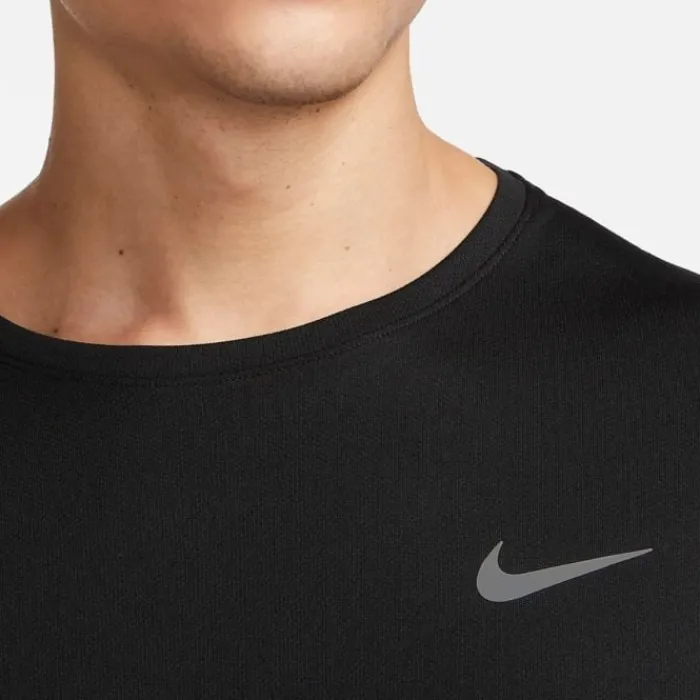 Nike T-shirt Et Manches Longues Running^Dri-Fit UV Miler Short Sleeve Tee Noir