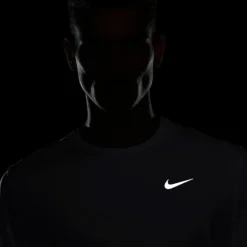Nike T-shirt Et Manches Longues Running^Dri-Fit UV Miler Short Sleeve Tee Blanc