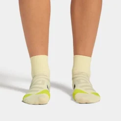 On Chaussettes|Chaussettes Running^Performance Mid Sock Vert